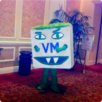 "Monster VM", de VMware's mascotte, was ook aanwezig.