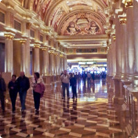 Het casino beknibbelt niet op pracht en praal